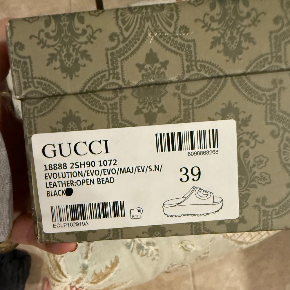 Gucci Evolution slides - Picture 2 of 5